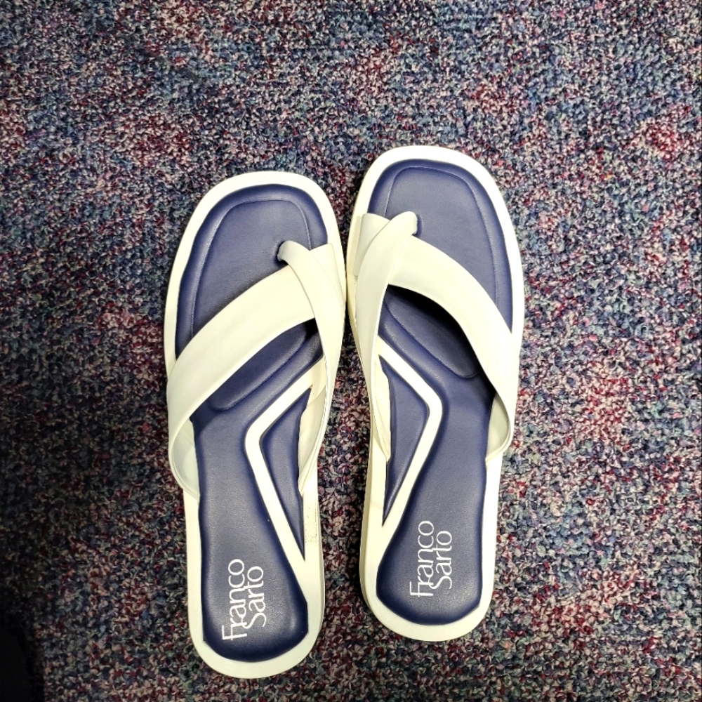 Franco Sarto White Janey Platform Flip Flop Sandal. Size 11.